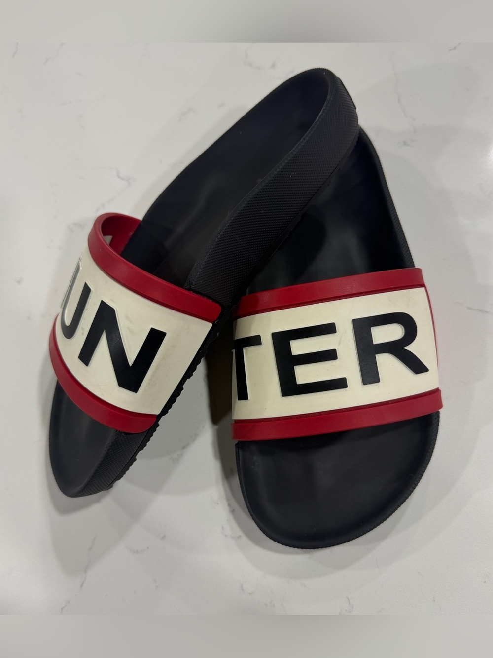 HUNTER • SLIDES - Picture 2 of 5